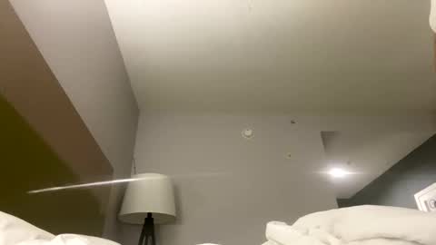 miamiclos1 online show from 01.04.25