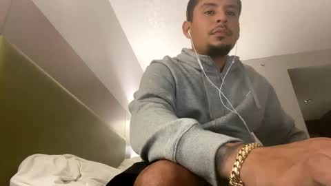 miamiclos1 online show from 01.05.25