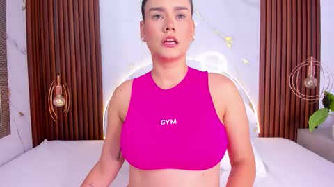 Snapshot of miamiller69 chatting on 02.14.26 Mia online show from 02.14.26