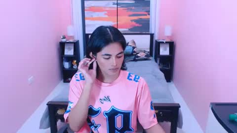 Snapshot of miamoreamara69 chatting on 07.11.26 miamoreamara69 online show from 07.11.26