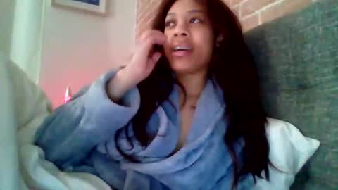 MiaMuffn online show from 04.21.26