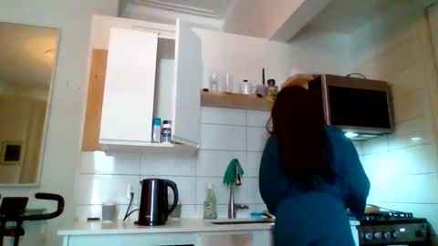 Snapshot of miamuffin8 chatting on 04.22.26 MiaMuffn online show from 04.22.26