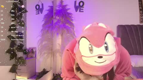 Snapshot of miaoconell chatting on 04.28.26 miaoconell online show from 04.28.26