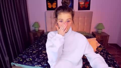 Mia online show from 12.08.24