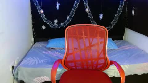 Snapshot of miapeyton chatting on 12.04.24 Mia Peyton   online show from 12.04.24