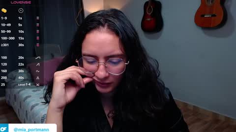 MIAPORTMANN online show from 12.02.24