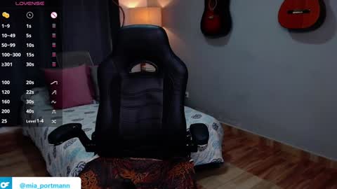 MIAPORTMANN online show from 12.19.24