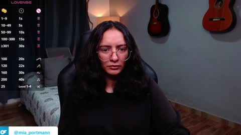 MIAPORTMANN online show from 12.23.24