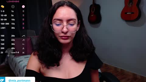 MIAPORTMANN online show from 12.29.24