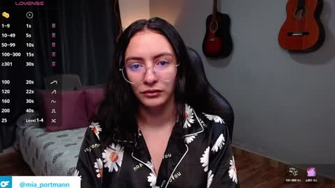 MIAPORTMANN online show from 01.03.25