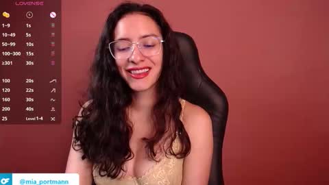 MIAPORTMANN online show from 02.05.26