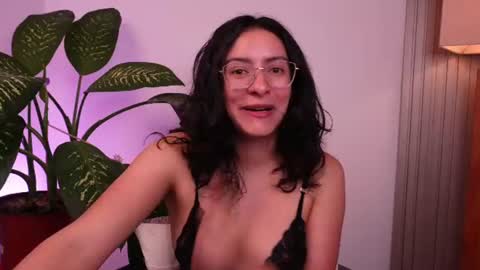 Snapshot of miaportman chatting on 06.16.26 MIAPORTMANN online show from 06.16.26