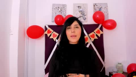 Snapshot of miaquevedo chatting on 02.12.26 Mia Quevedo online show from 02.12.26