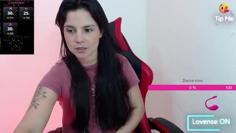 Snapshot of miarobinn_ chatting on 10.27.25 miarobinn_ online show from 10.27.25