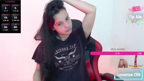 Snapshot of miarobinn_ chatting on 11.12.25 miarobinn_ online show from 11.12.25