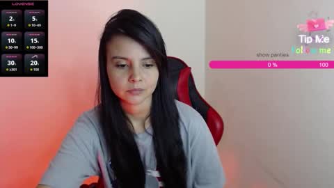 Snapshot of miarobinn_ chatting on 11.28.25 miarobinn_ online show from 11.28.25