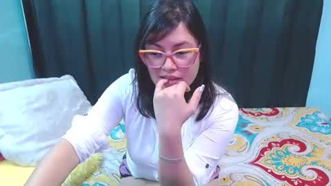 Snapshot of miasantana30 chatting on 06.05.26 mia online show from 06.05.26
