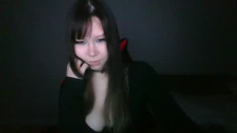 Snapshot of miasavagequeen chatting on 06.20.26 MiaSavageQueen online show from 06.20.26