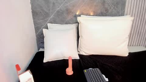 miascott5 online show from 03.02.25