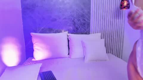 miascott5 online show from 03.11.25