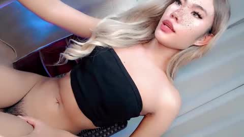 Snapshot of miasex980271 chatting on 05.13.26 miasex980271 online show from 05.13.26