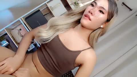 Snapshot of miasex980271 chatting on 05.23.26 miasex980271 online show from 05.23.26