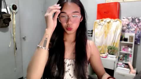 Snapshot of miatrixs chatting on 03.16.26 Mia online show from 03.16.26
