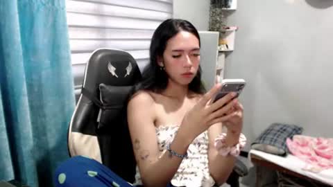 Snapshot of miatrixs chatting on 06.24.26 Mia online show from 06.24.26