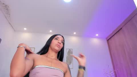 Mia Vegas online show from 01.15.26