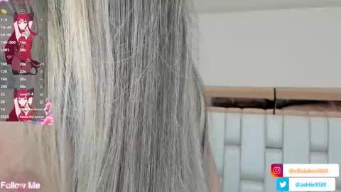 Mia Villalobos online show from 03.11.25