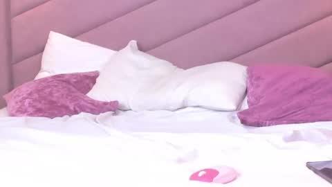 MiaWeiss online show from 03.16.26