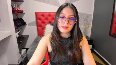 Snapshot of miawils_ chatting on 12.04.24 M I A W I L S online show from 12.04.24