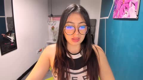 Snapshot of miawils_ chatting on 12.07.24 M I A W I L S online show from 12.07.24
