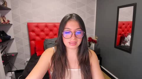 Snapshot of miawils_ chatting on 01.25.25 M I A W I L S online show from 01.25.25