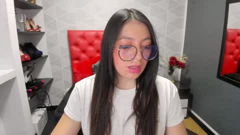 Snapshot of miawils_ chatting on 01.27.25 M I A W I L S online show from 01.27.25
