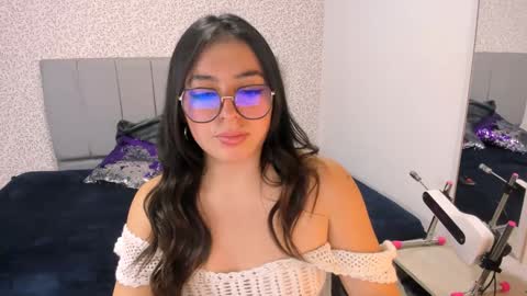 Snapshot of miawils_ chatting on 02.02.25 M I A W I L S online show from 02.02.25