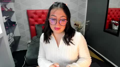 Snapshot of miawils_ chatting on 02.25.25 M I A W I L S online show from 02.25.25