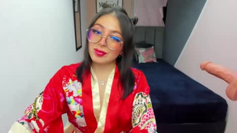 Snapshot of miawils_ chatting on 02.28.25 M I A W I L S online show from 02.28.25