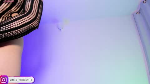 Snapshot of mich_bittersweet chatting on 02.13.25         online show from 02.13.25