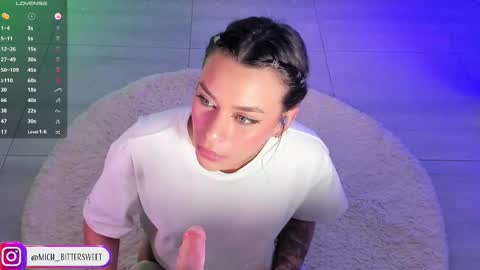 Snapshot of mich_bittersweet chatting on 02.22.25         online show from 02.22.25