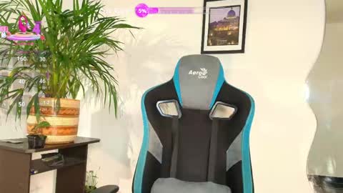 Snapshot of michaeel_lopez chatting on 05.02.26 Maicol online show from 05.02.26