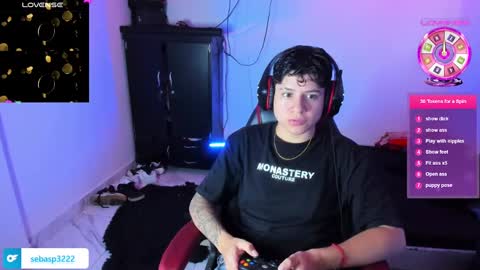 michael independent model  online show from 01.23.25