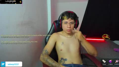 michael independent model  online show from 11.08.25