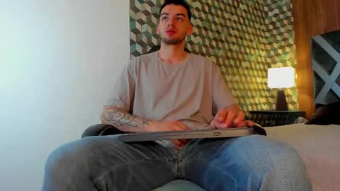 Snapshot of michael_magno chatting on 02.25.25 Michael Stevens online show from 02.25.25