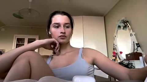 Emily online show from 10.04.25