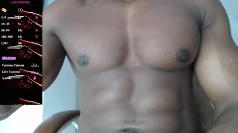 Snapshot of michael_thomsom chatting on 05.10.26 michael_thomsom online show from 05.10.26