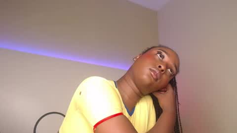 Snapshot of michaelacox chatting on 07.07.26 Michel online show from 07.07.26