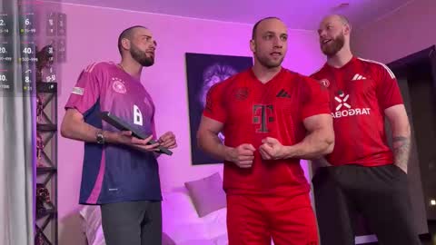 Snapshot of michaelbradley_for_u chatting on 02.21.26 michaelbradley_for_u online show from 02.21.26