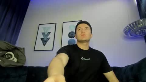 MichaelConnor  online show from 01.23.25