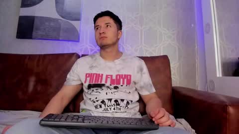 MichaelConnor  online show from 02.19.25